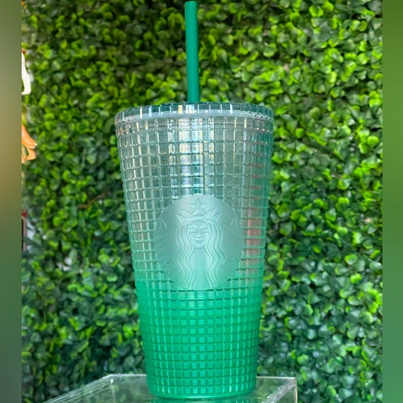 NWT🍀 Starbucks Europe Release 2023 Green Gradient Disco Grid Grande Tumbler - Picture 4 of 5